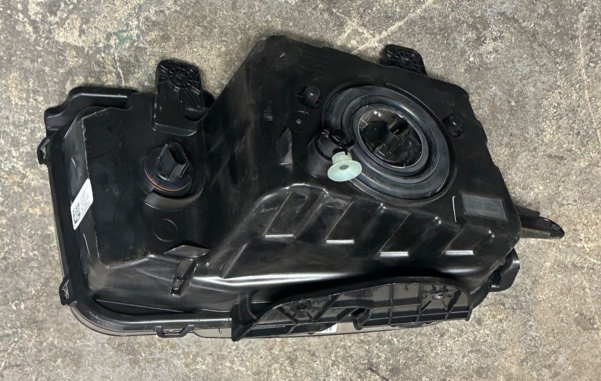 OEM | Headlight Assembly Driver fits 10 -13 Camaro 22959917
