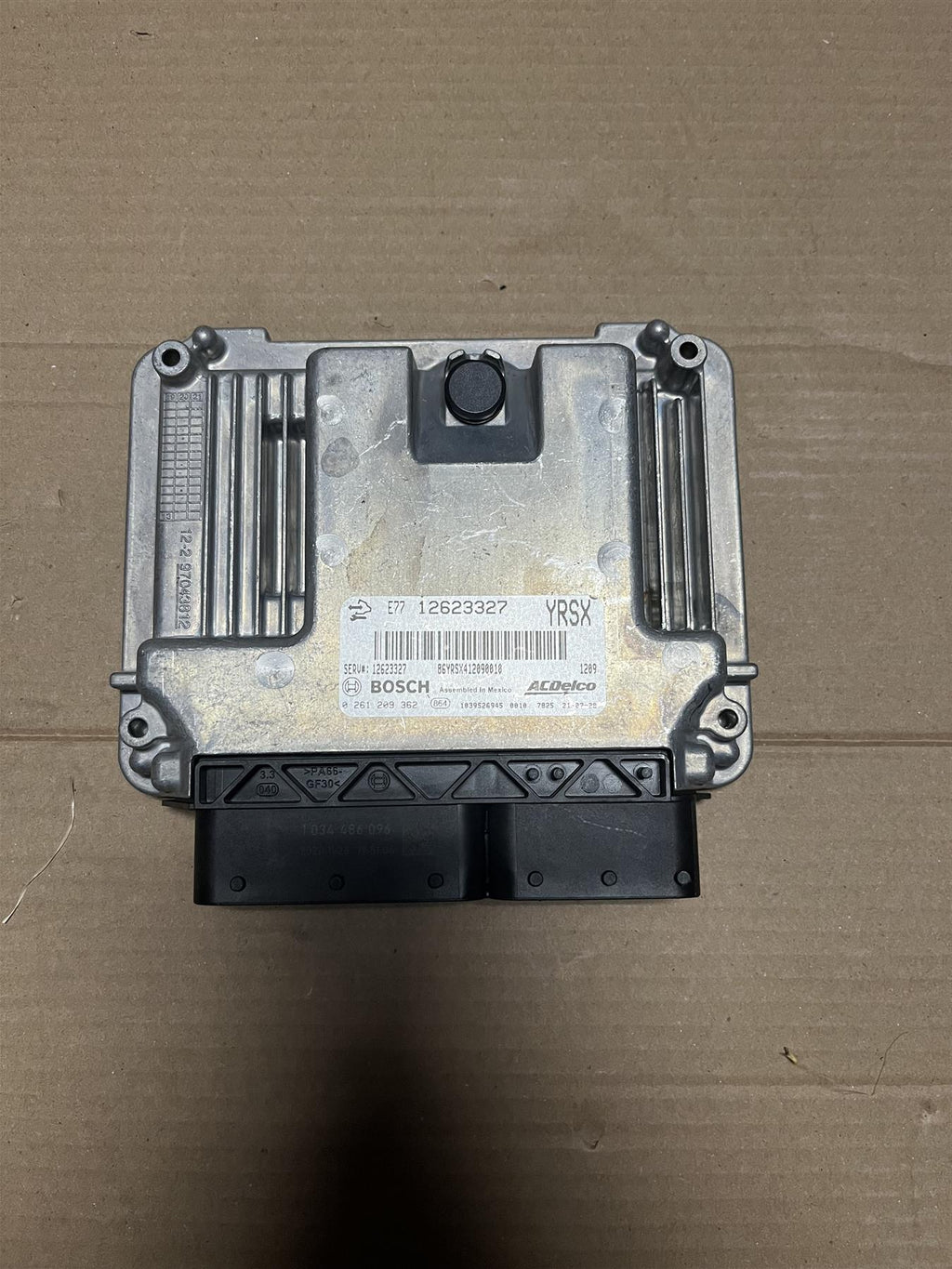 GM Engine Control Module ECM ECU 12623327 OEM