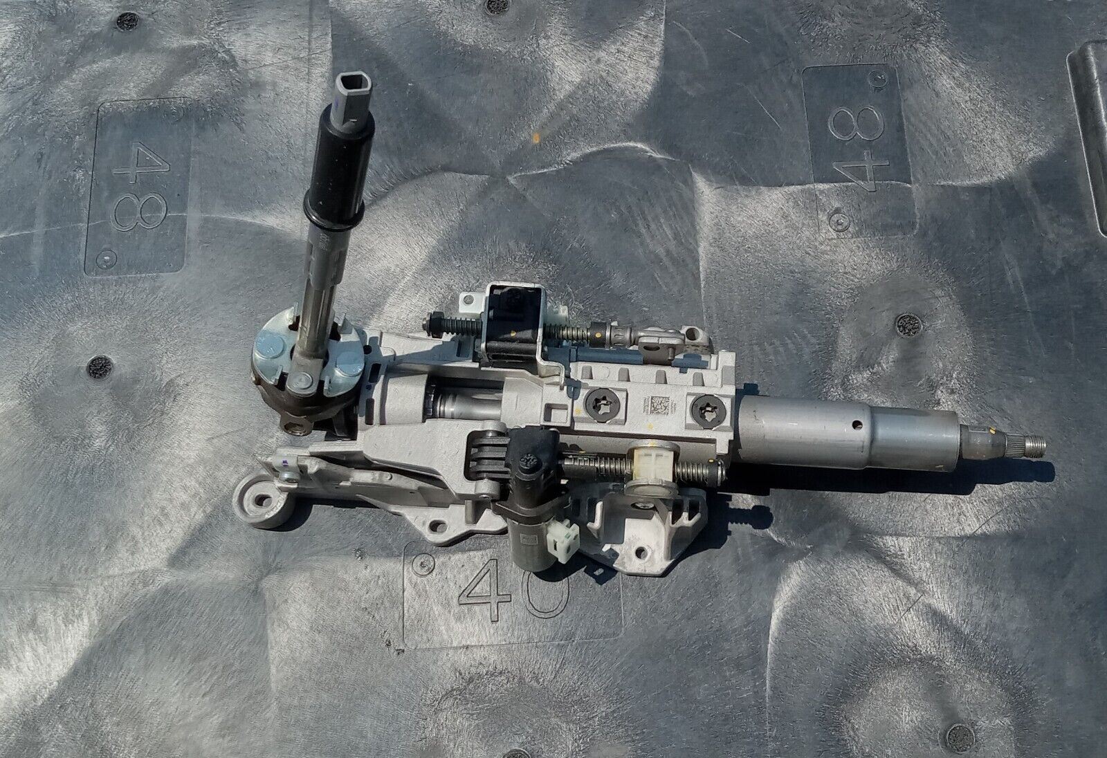 New Jeep Grand Cherokee Column Steering Export Right Hand 68407896AC