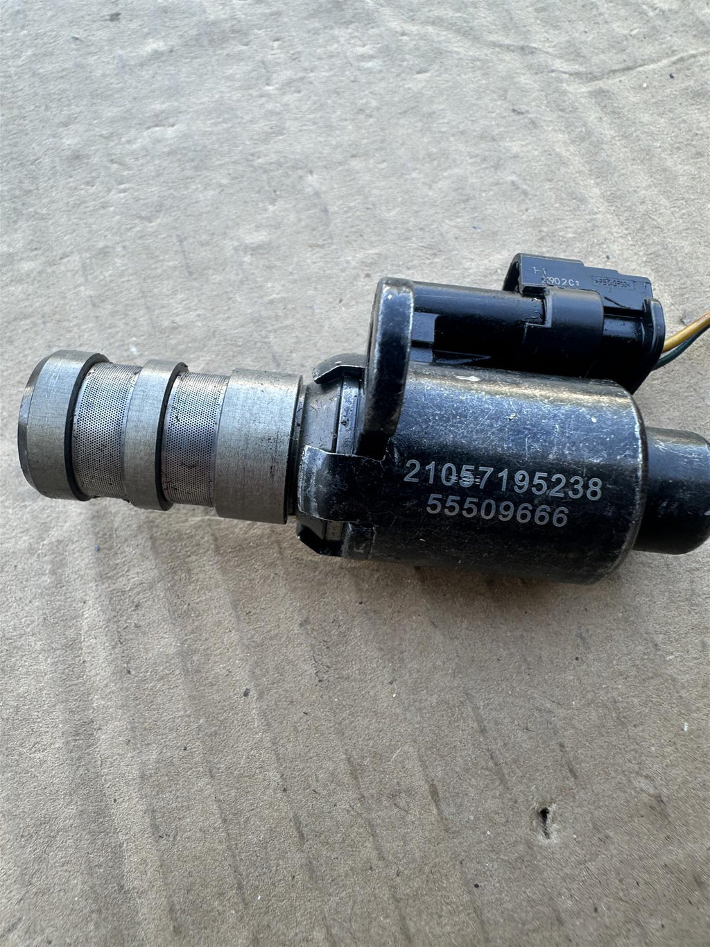 Genuine GM 40009556 Engine Oil Pump Flow Control Valve OEM