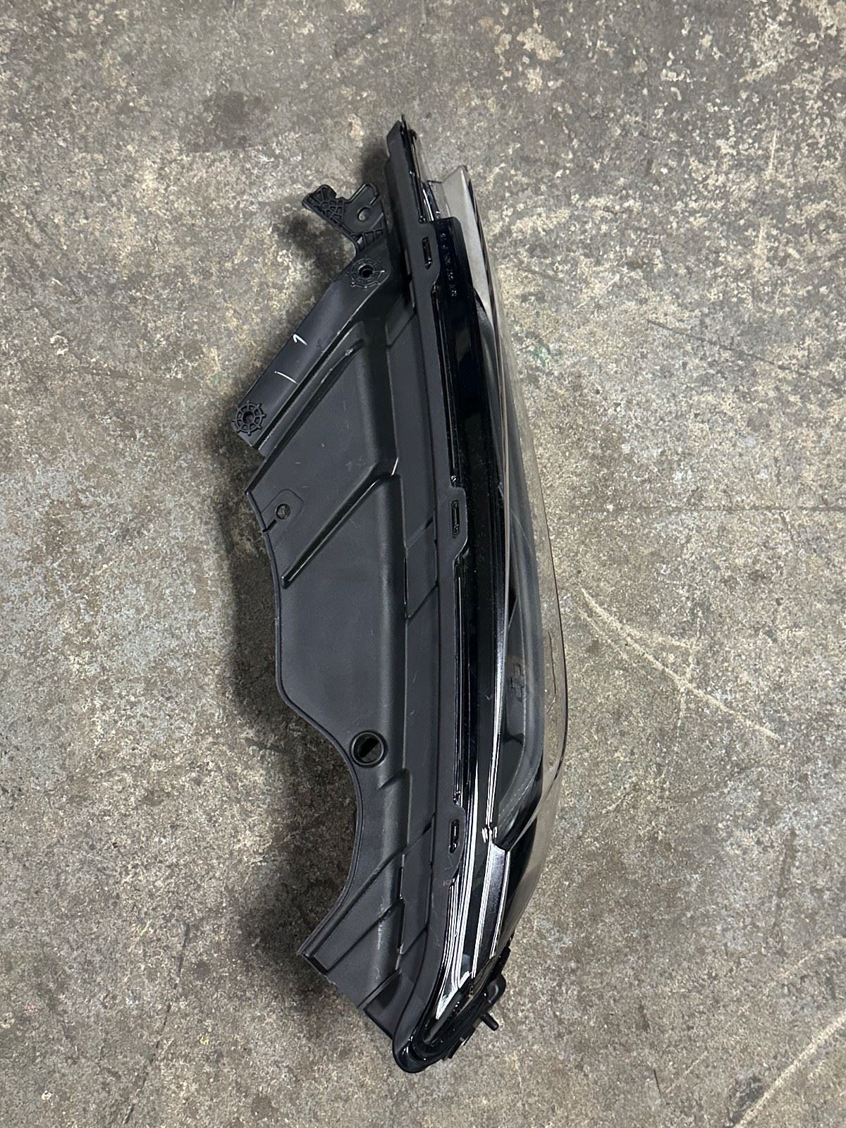 OEM | DRL Daylight Running Light fits 2019-22 Chevrolet Blazer 84856651