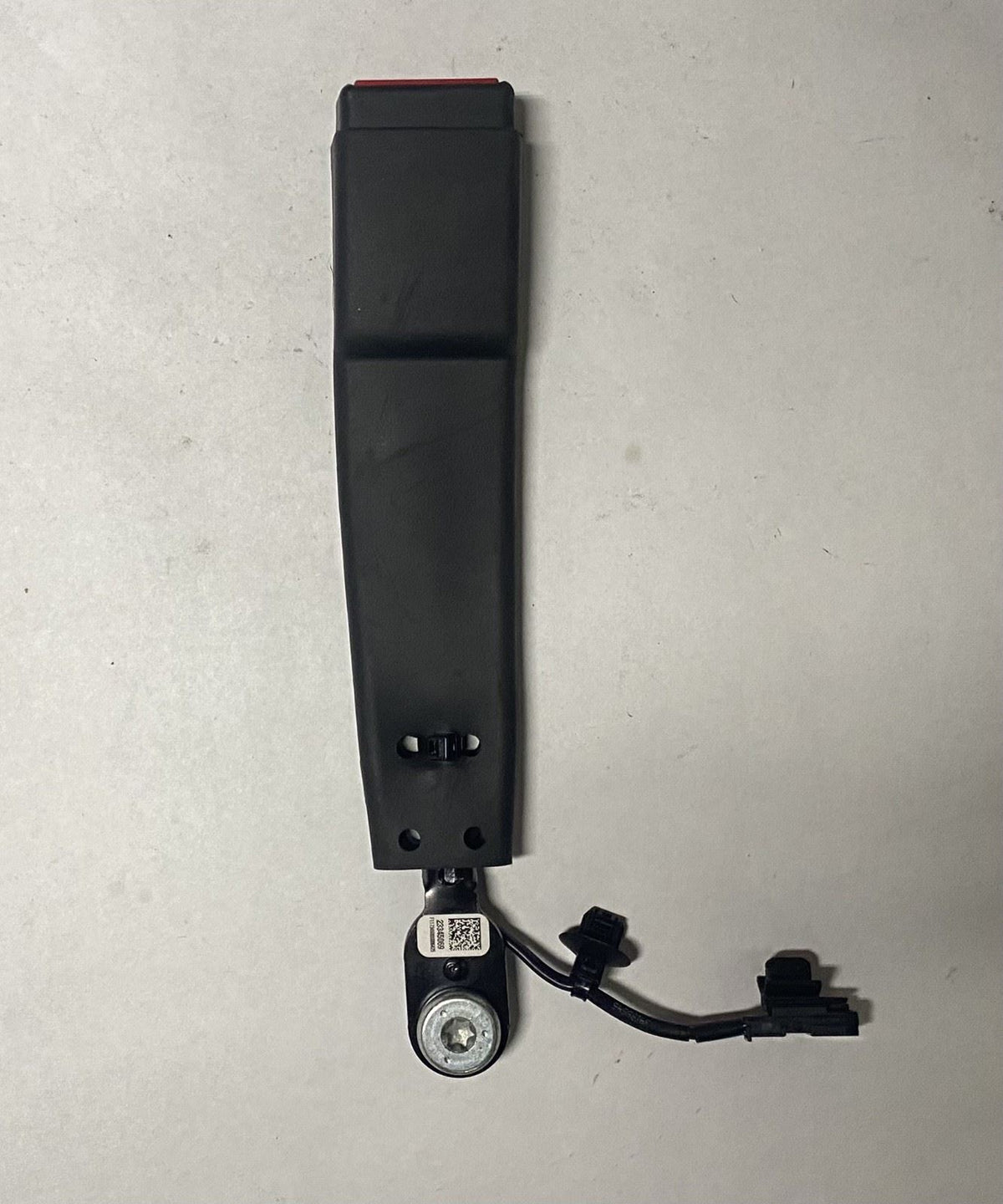 Genuine OEM GM Chevrolet Volt Front Driver Side Seat Belt Buckle Black 23345069