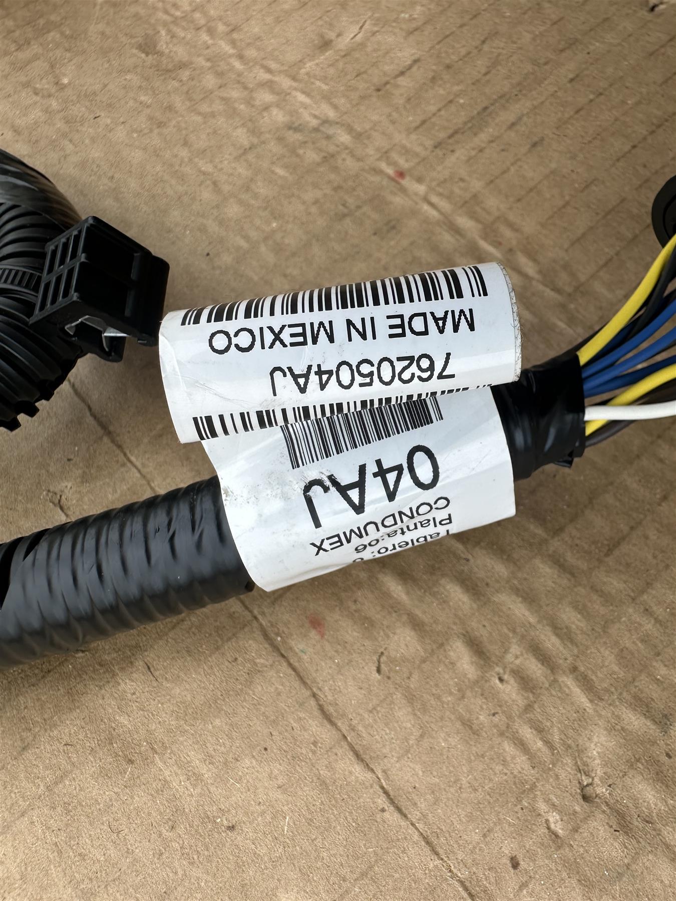 GM 7620504AJ DEF AdBlue Wiring Harness Duramax Verify Label