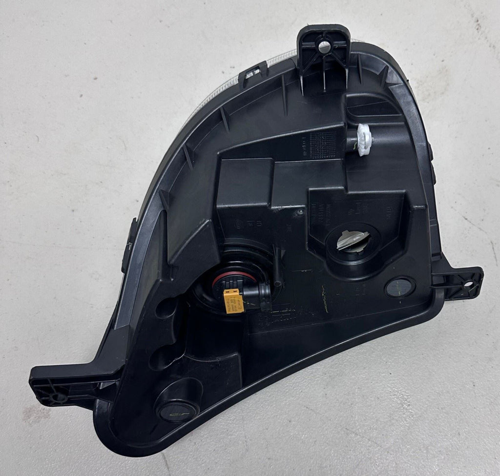 OEM | Fog Light Assembly fits Chevrolet Equinox 2018-2021 84226249