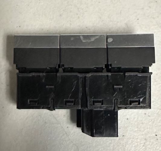 OEM | Multi Switch Fits 2022-2025 Sierra 1500, Silverado 1500 GM 86827784