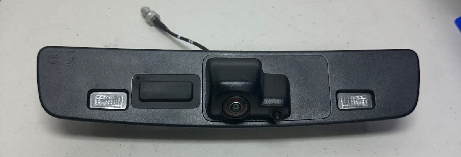 License Light 2021-2023 XT6 Cadillac backup camera truck release button 85136039