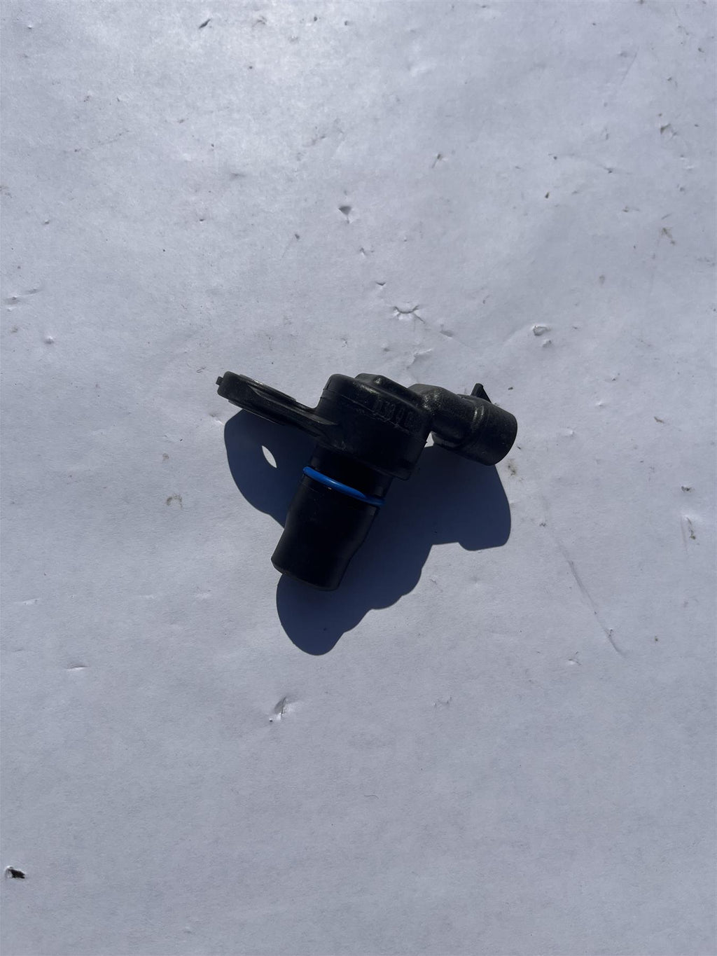 Genuine GM Engine Camshaft Position Sensor 12584516 - OEM Intake Sensor