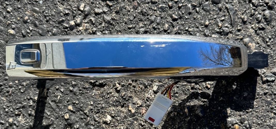 OEM | Door Handle Front Fit 2019-2024 Silverado Sierra 1500, 2500, 3500 94003390