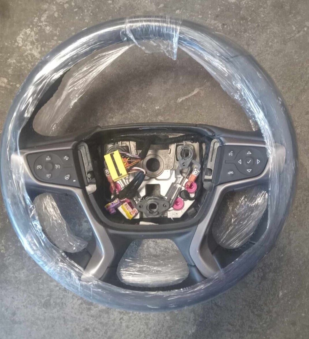 OEM 2018 - 2022 GMC Acadia Jet Black Leather Steering Wheel 84994089