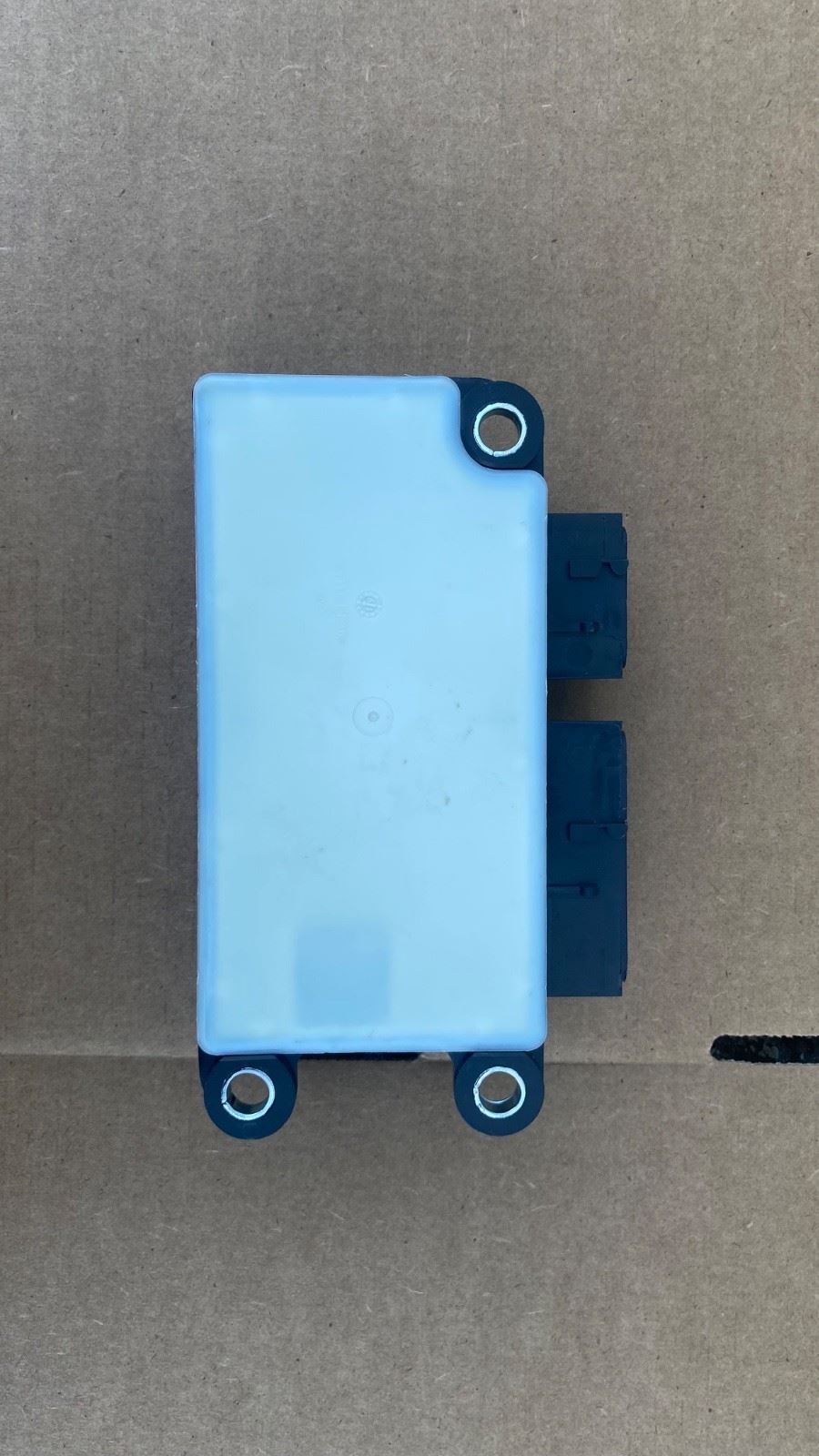 OEM | Control Module Unit 2014-2018 Chevy Silverado Sierra SRS 28301256 GM