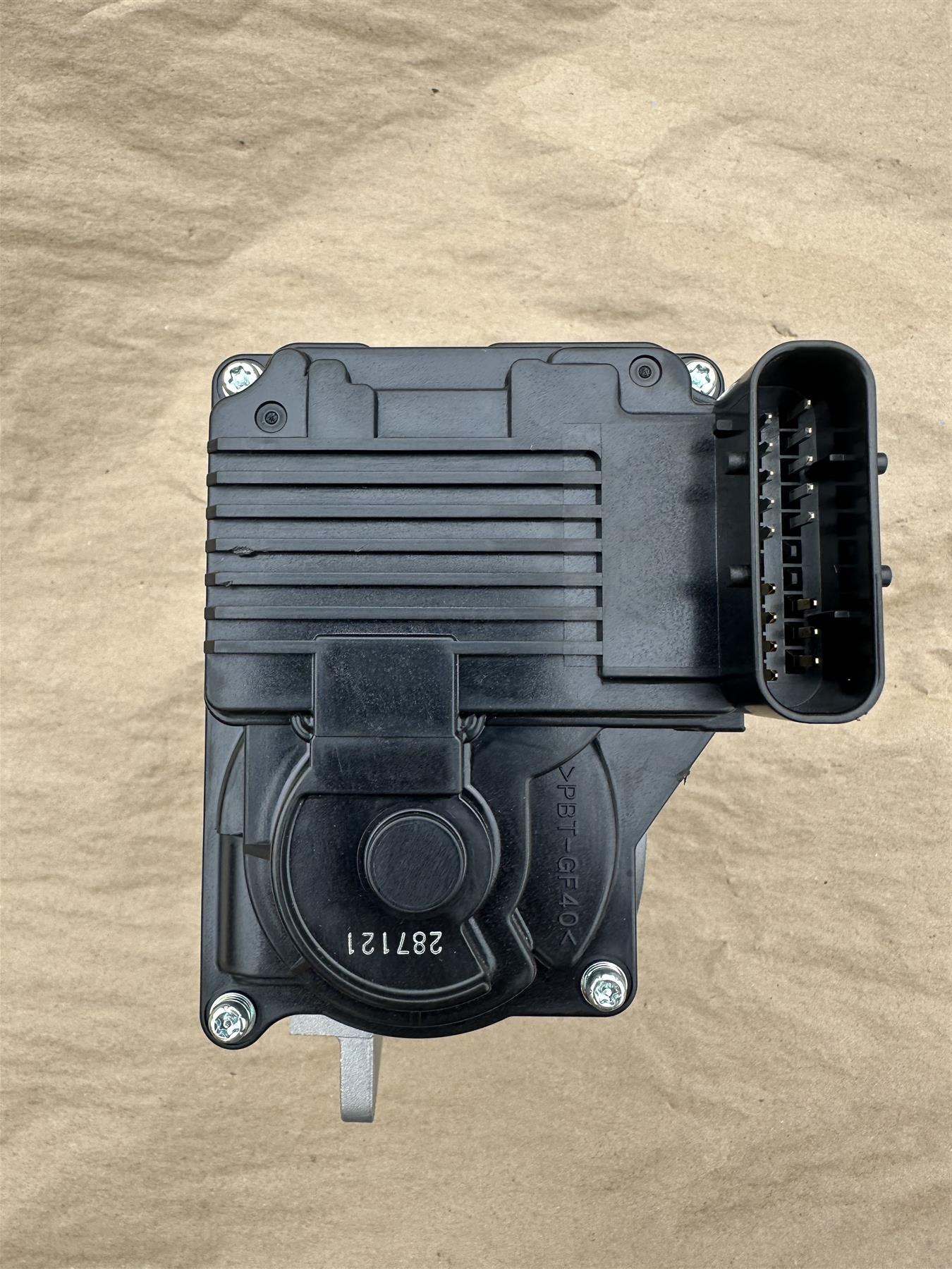 Genuine GM 12589308 Engine Throttle Body Assembly - OEM Fuel Injection Part