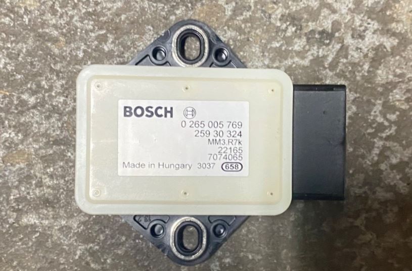 OEM | Yaw Sensor fits in 2009-2013 Corvette GM 25930324