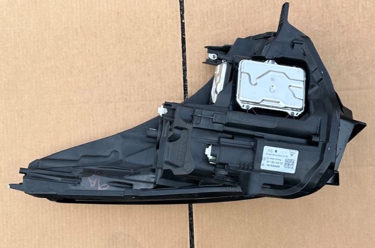 OEM | Head Light Assembly Passenger Side Fits 2020-2024 XT5 GM 84849606