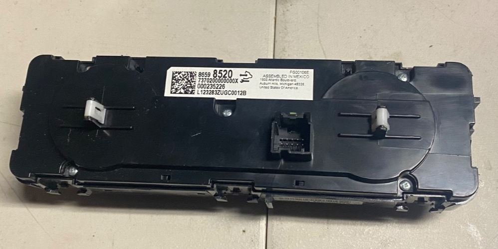 OEM | Heater and Air conditioner Control fits 2023-2025 Sierra GM 86598520