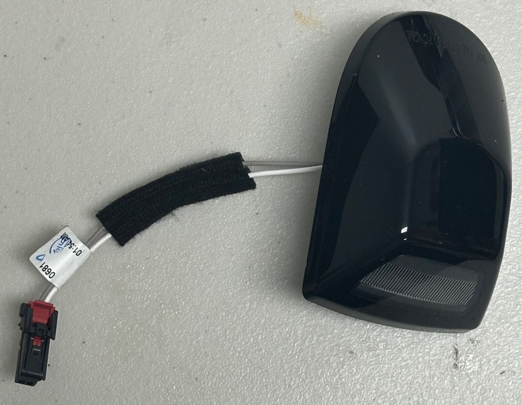 OEM | Genuine GM Roof Lamp Case of 10 84948213 Fits Sierra Silverado 2020 - 2025