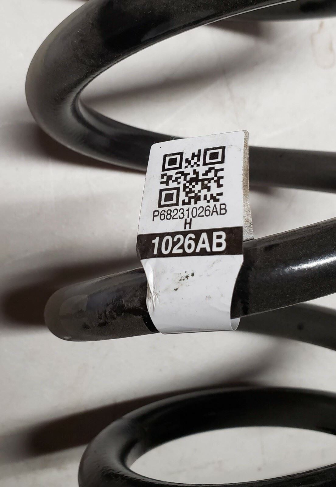 Left Rear Coil Spring 68231026AB Fits 2017-21 Chrysler Pacifica Voyager Vehicles