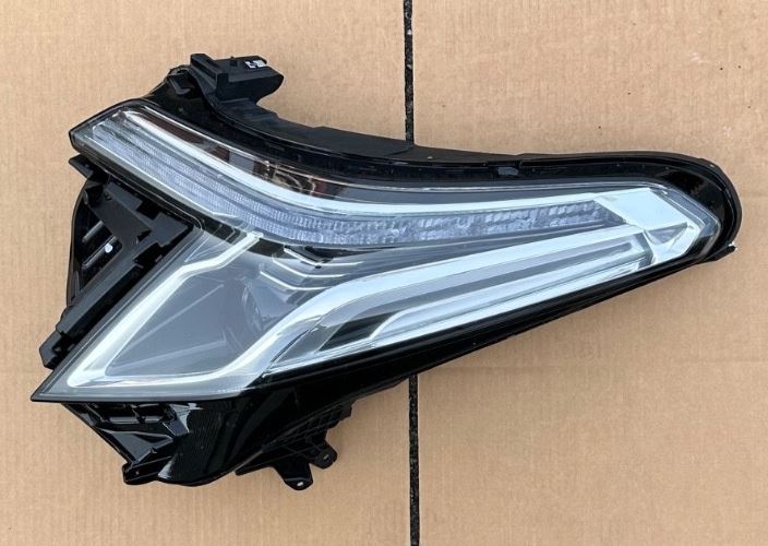 OEM | Head Light Assembly Passenger Side Fits 2020-2024 XT5 GM 84849606