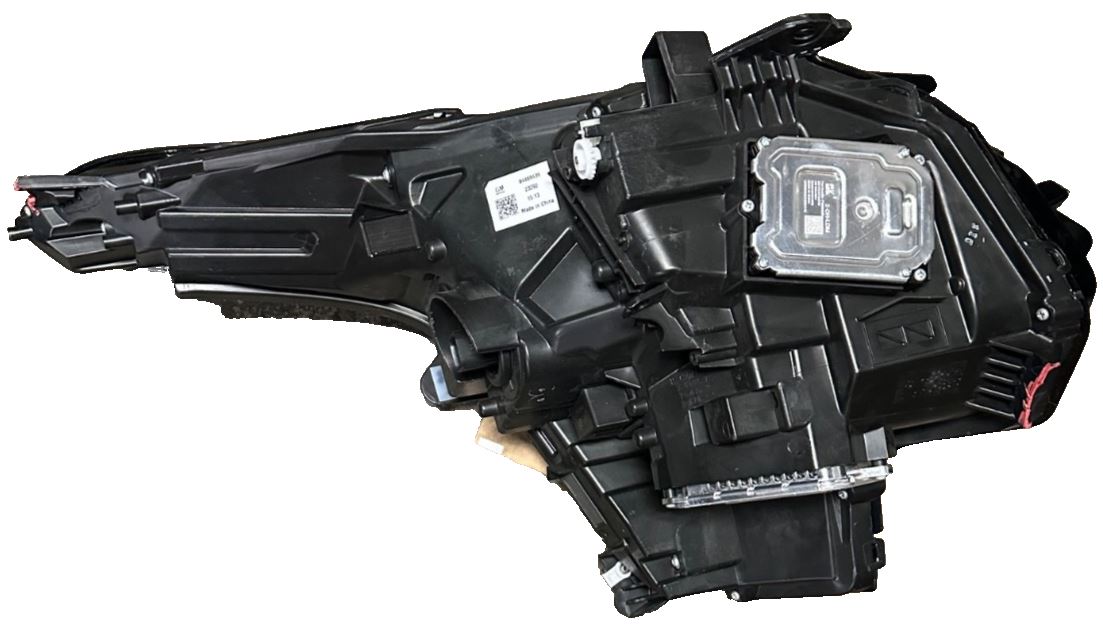 OEM | Head Light Driver Side Fits 2018-2019 XTS GM 84469439