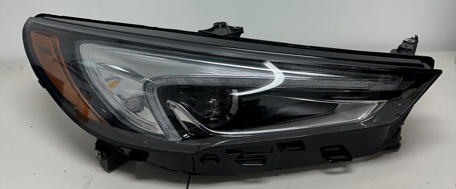 Read 2019-2020 BUICK ENVISION HEADLIGHT OEM RH RIGHT PASSENGER SIDE LED LAMP
