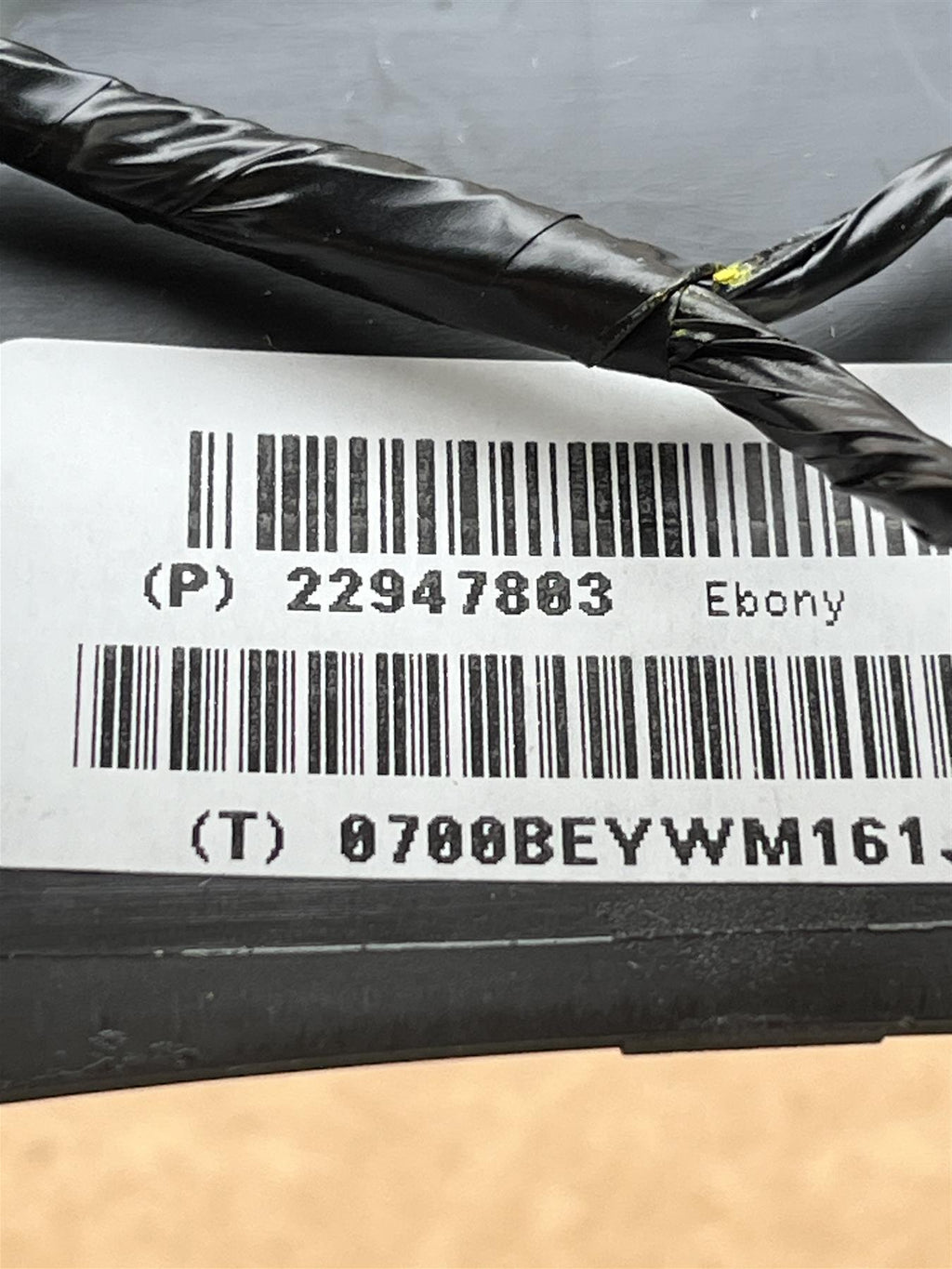 GM 22947803 Ebony Steering Wheel for 2007-2014 Silverado Sierra