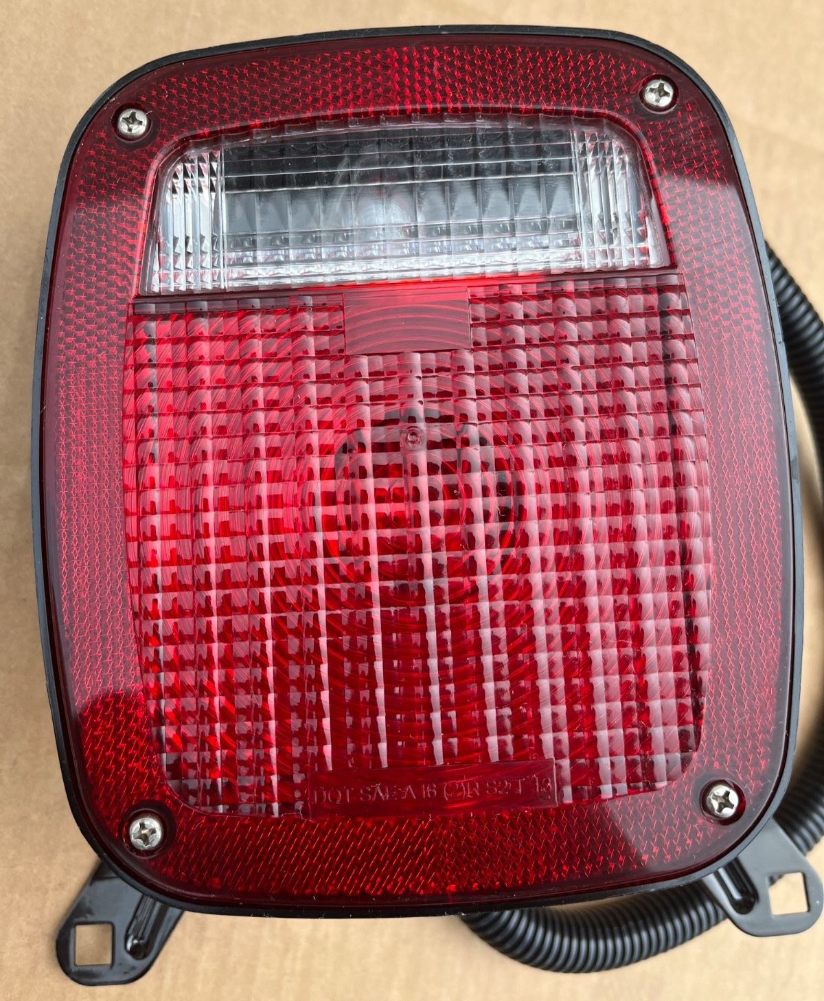 OEM | Rear Tail Light Stop Lamp Driver Side fits GM 2015 Sierra Silverado