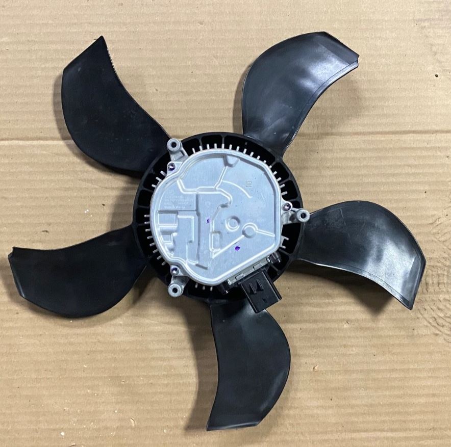 OEM | Engine Cooling Fan Motor Right Side GM 86777555