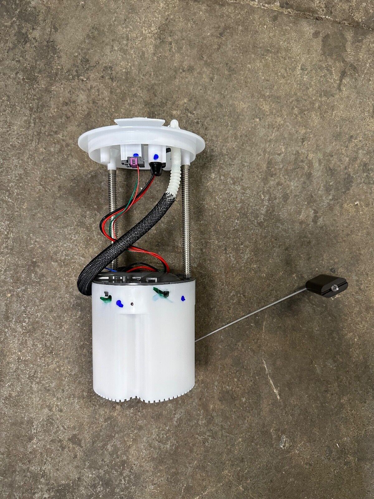 New OEM 09-11 Ford Escape 3.0L Fuel Pump Assembly AL84-9H307-DB