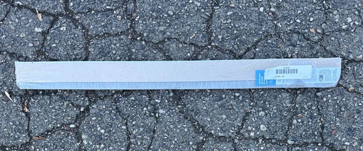 Nylon Brush Door Sweep National Guard 36 x 3 x 2 IN G610A-36