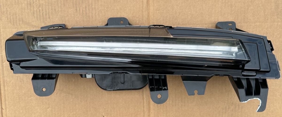 OEM | Daytime Running Lamp Driver Side Fits 2021-2024 Escalade GM 85117442