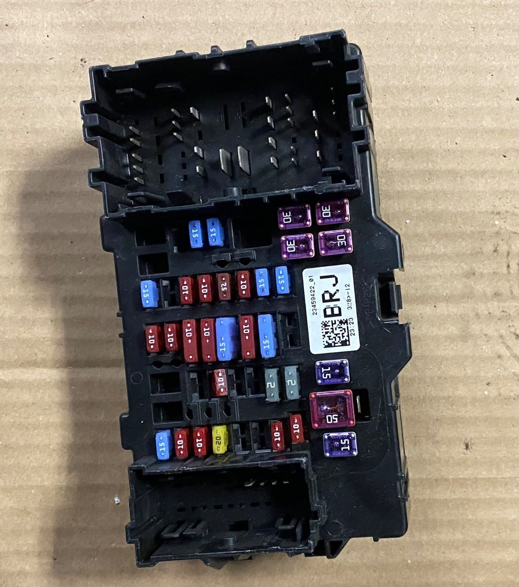OEM | Fuse Box Fits 2015-2019 Silverado Sierra 1500 GM 23459422