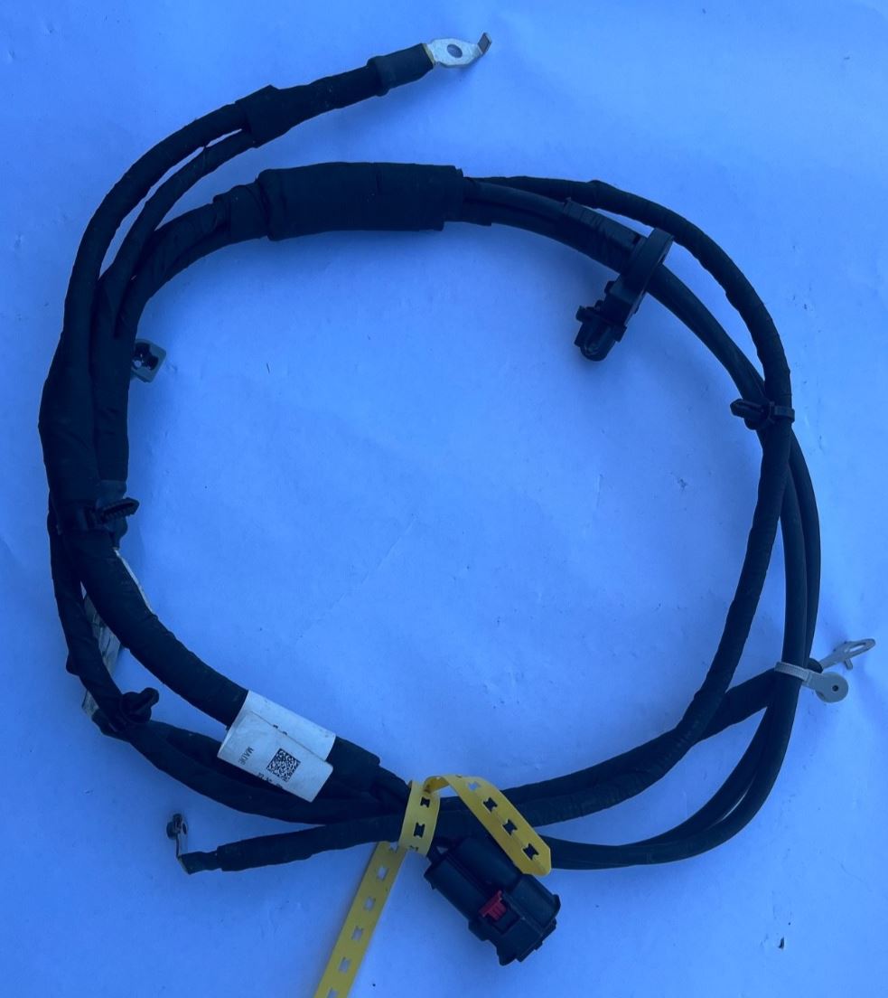 GM Battery Cable Assembly 84511231 Chevrolet Colorado GMC Canyon OEM