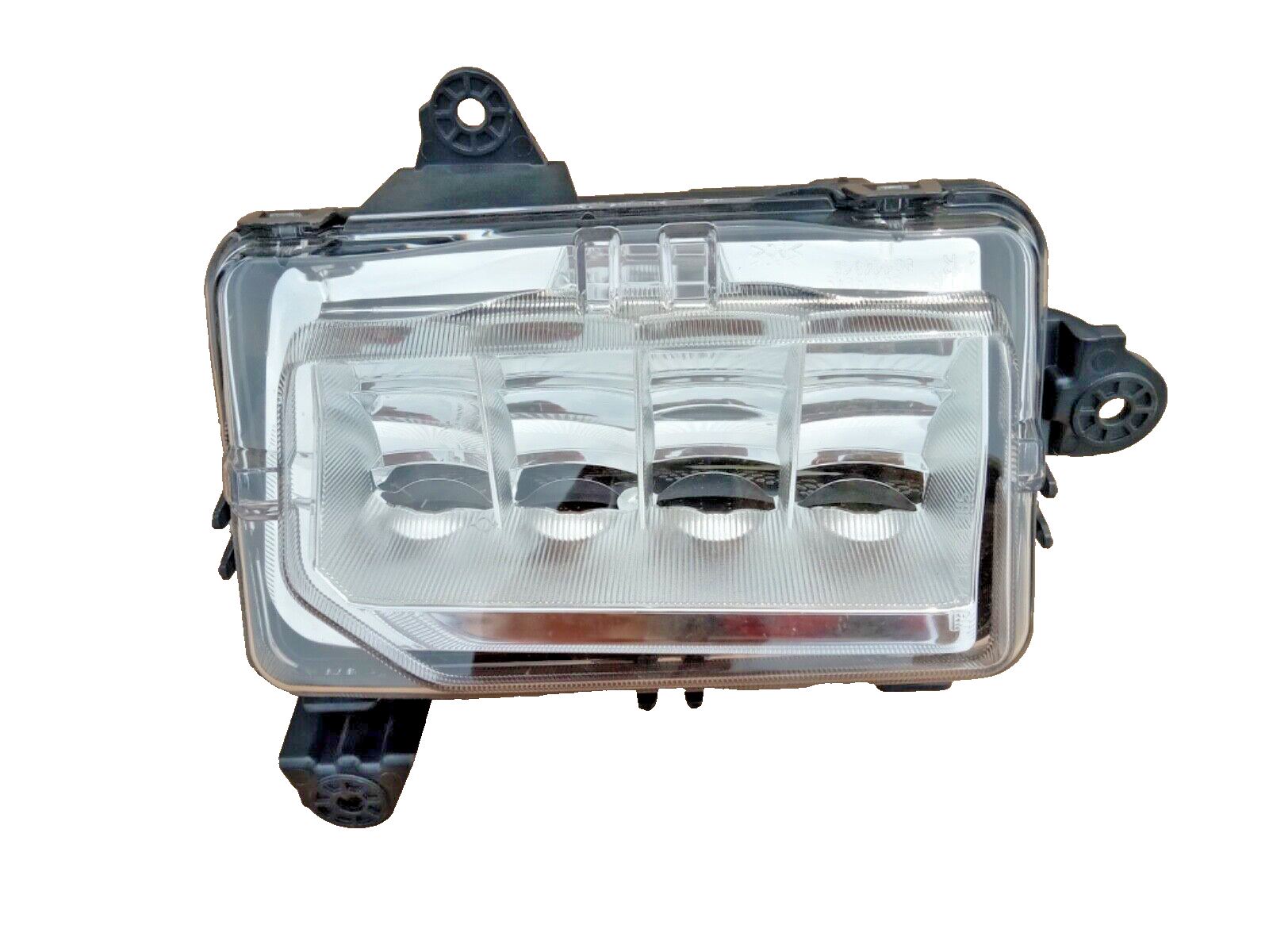 OEM 2020 GMC Sierra passenger fog light 87816046