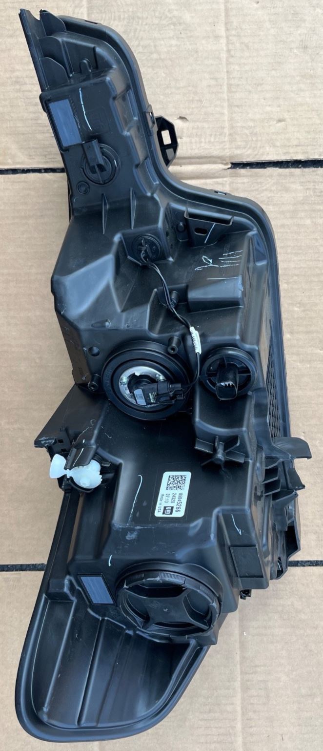 OEM | Halogen Headlight Left Side LH for 23-25 Chevrolet Colorado