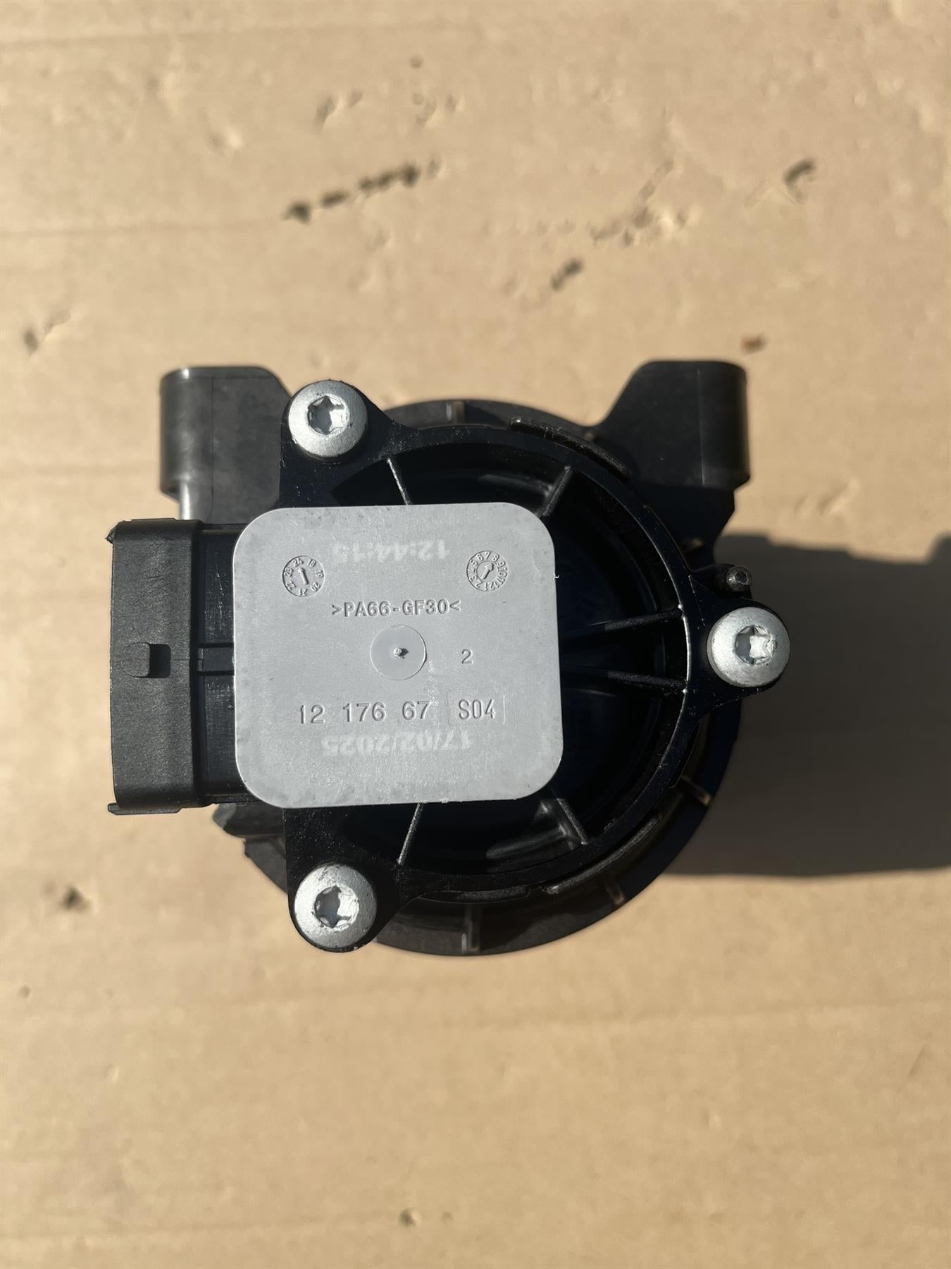 Genuine GM 13543066 Fuel Filter OEM Duramax Diesel