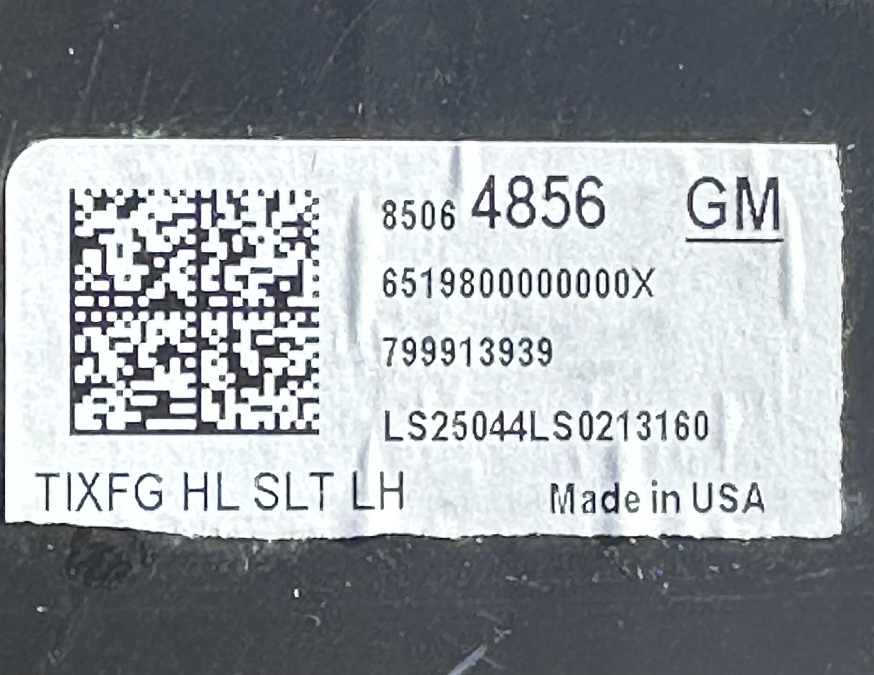 New Genuine GM Left Driver Headlamp Assembly 85064856 GMC Sierra 1500 OEM