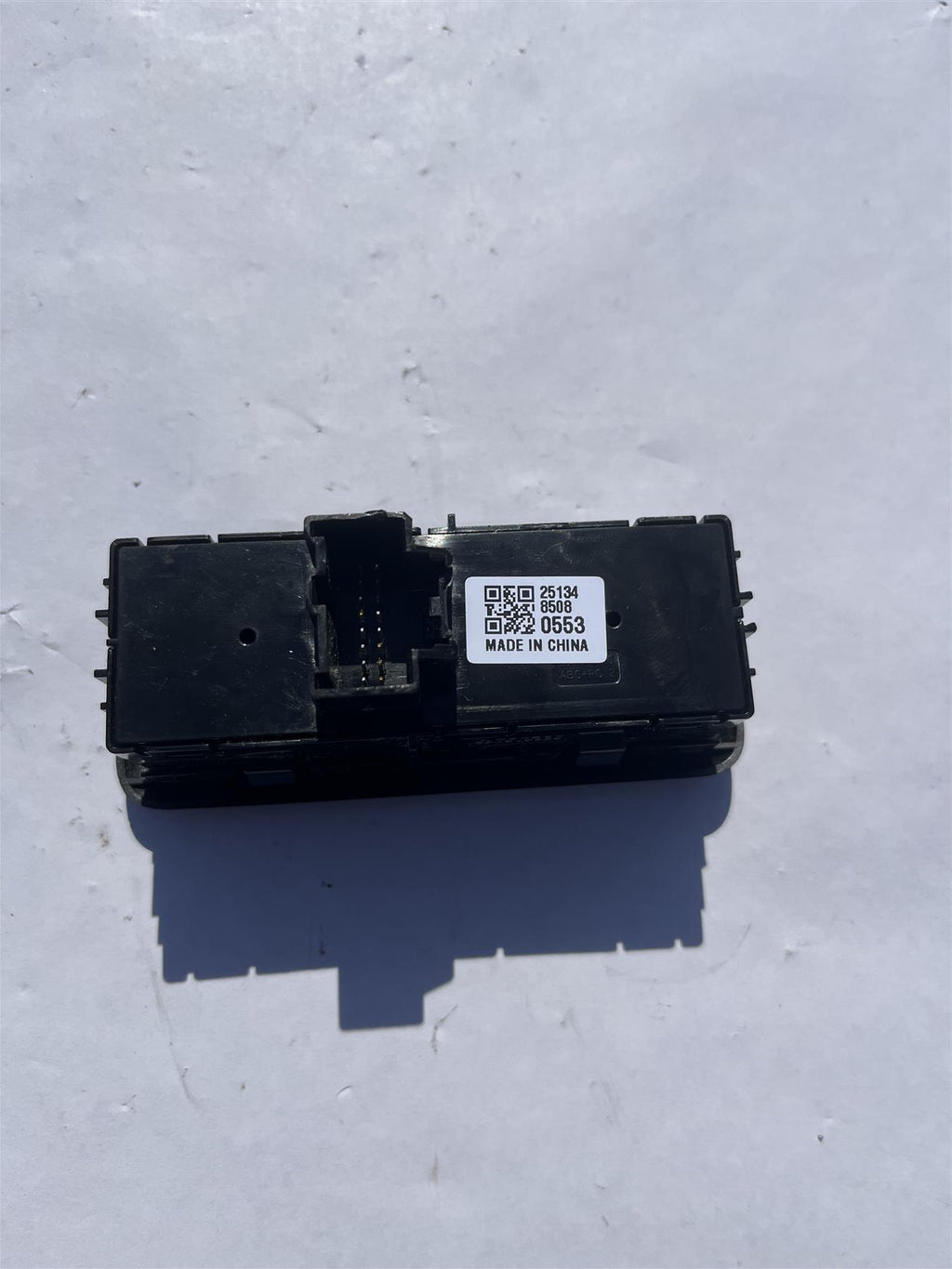 Genuine GM Accessory Switch Assembly 85080553 - OEM Replacement