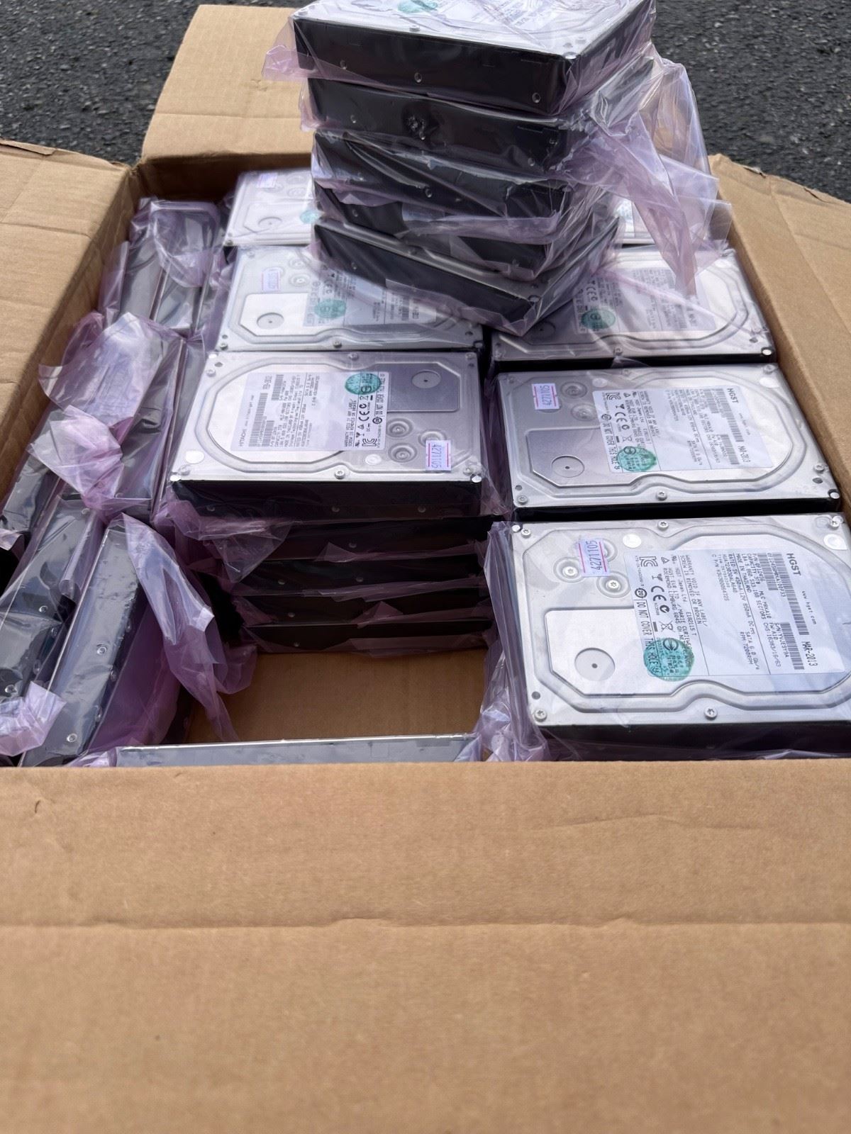 HGST HUA723030ALA640 3TB 7.2K 64MB 3.5 SATA 6Gb/s Hard Drive 50 pcs"