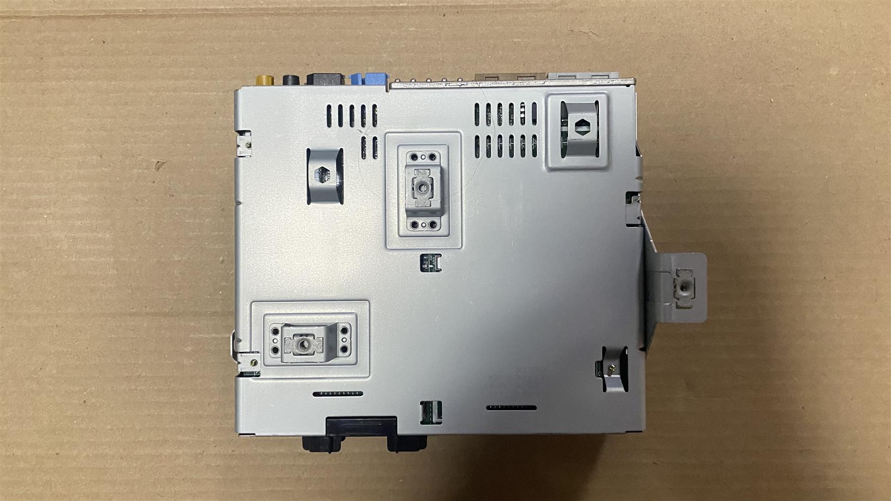 GM Radio Receiver Infotainment Module 42670713 Bolt EV