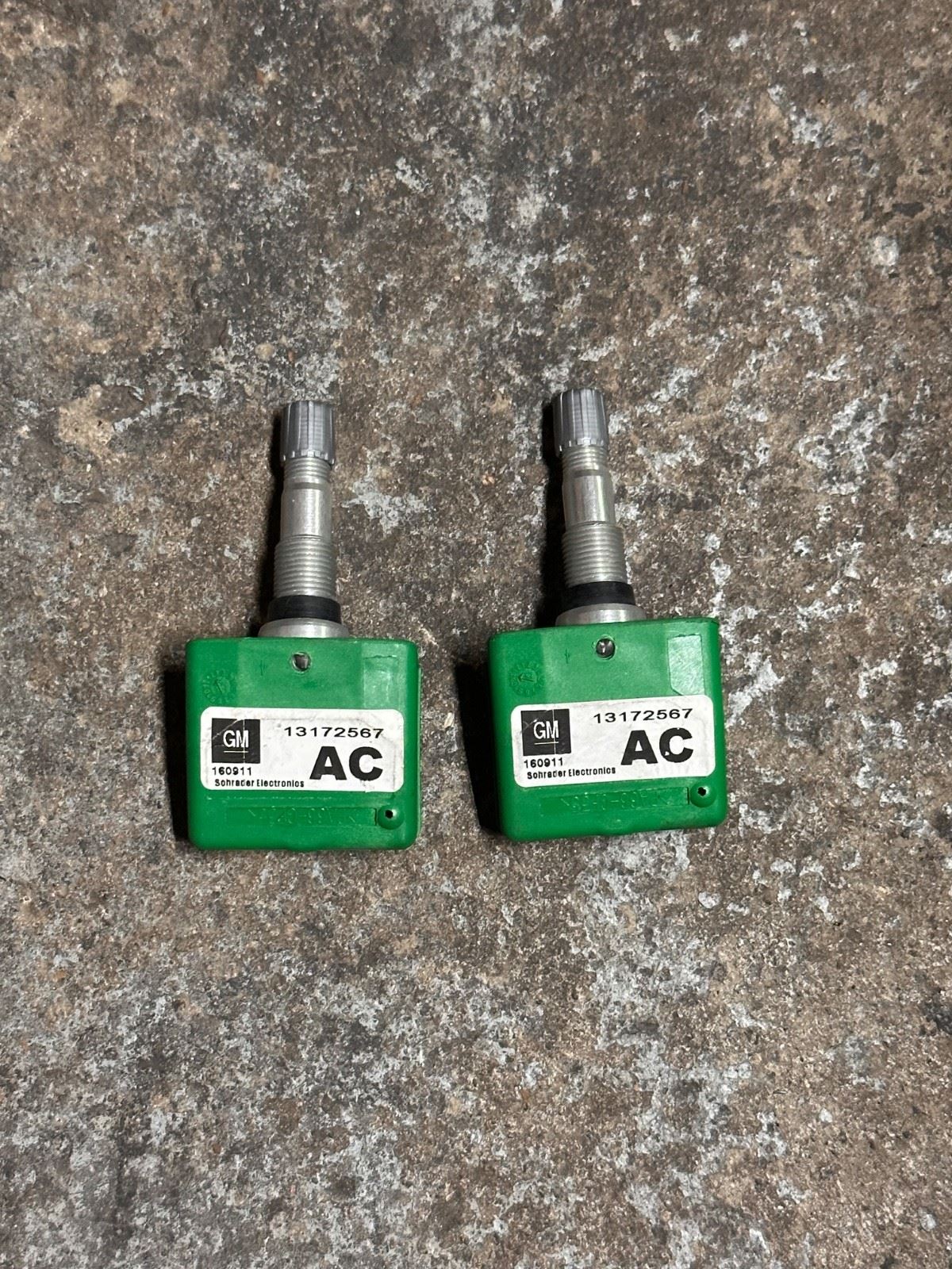 OEM | TMPS Tire Pressure Monitoring Sensor  TPM133 fits 08-09 Saturn Astra