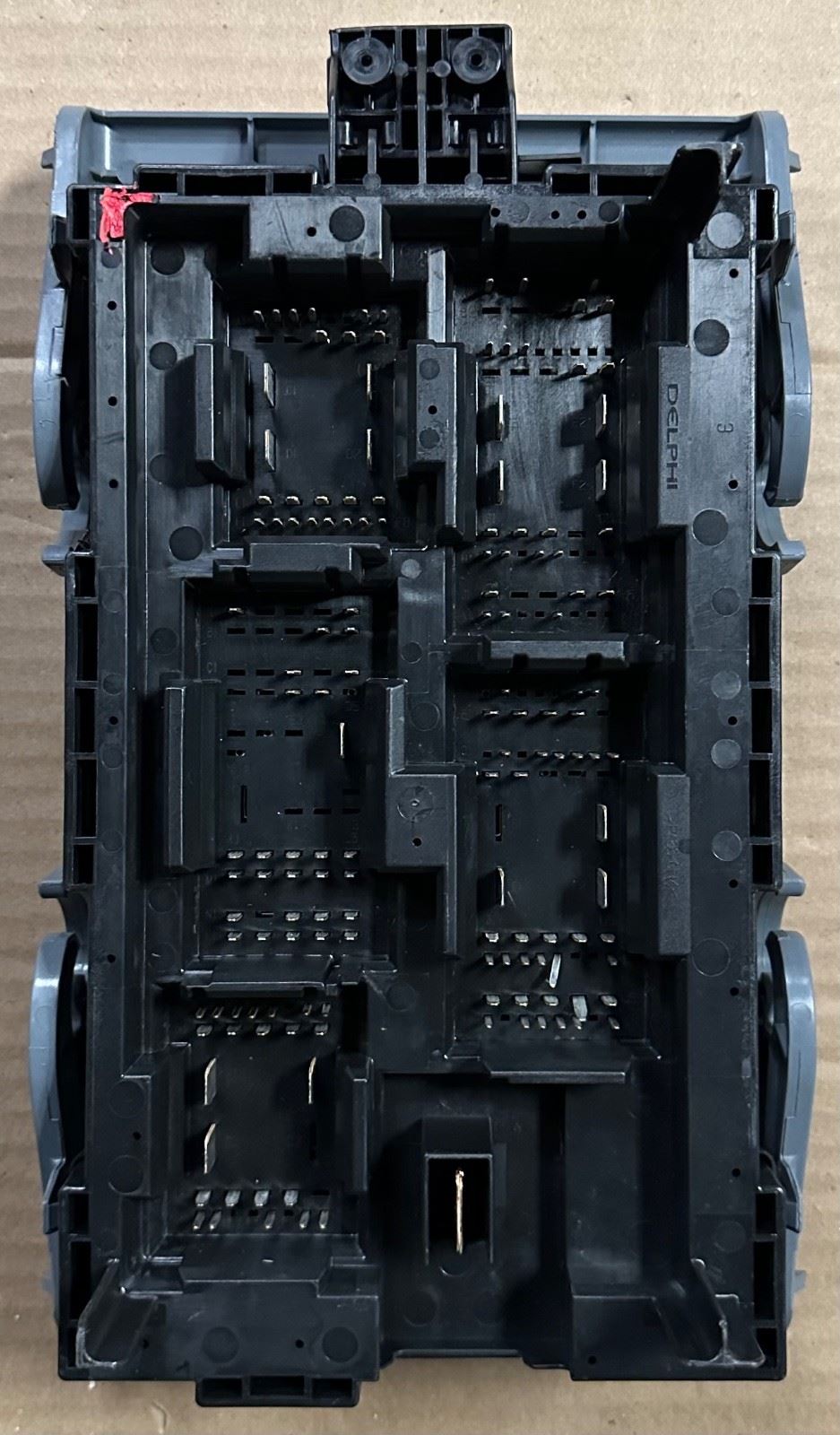 OEM | Pickup Engine Fuse Box Fits 2008-2009 Escalade Damaged GM 19210438