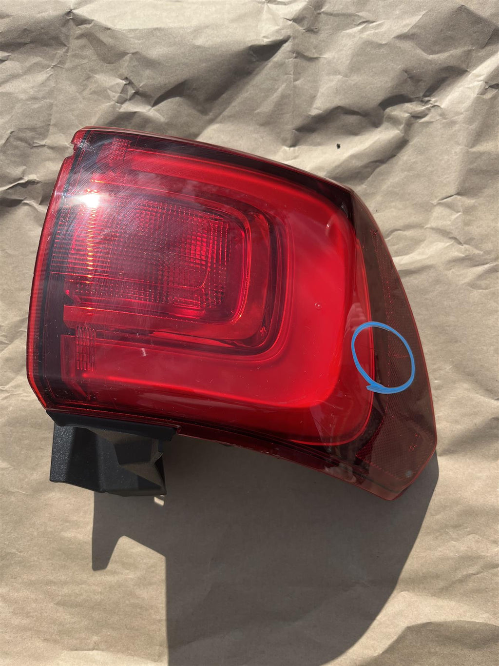 Genuine GM 84709444 Rear Driver Side Tail Lamp Assembly for 2017-2019 GMC Acadia