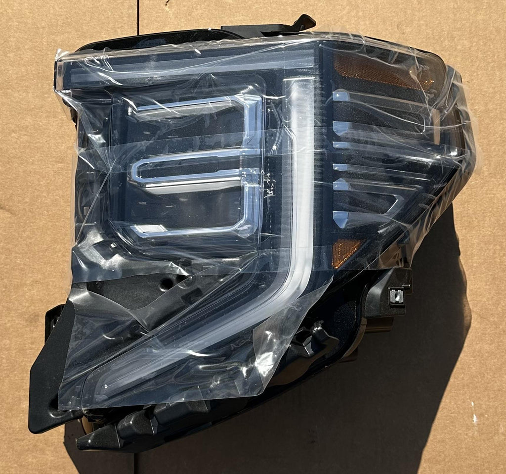 New Genuine GM Left Driver Headlamp Assembly 85064856 GMC Sierra 1500 OEM