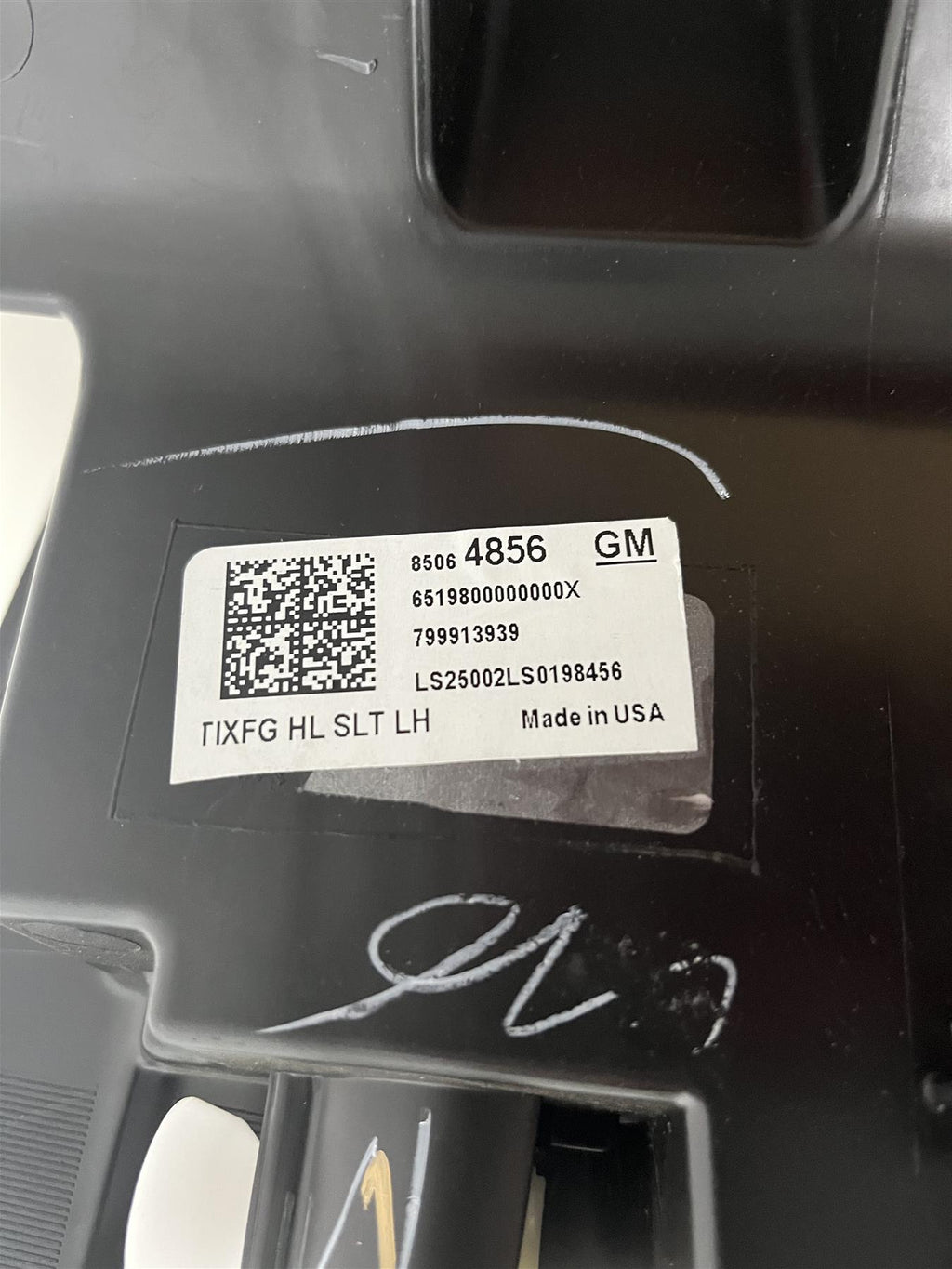 Genuine OEM 22-26 Headlight For Sierra 1 Scratch 1 Brk Tab | 85064856 GM