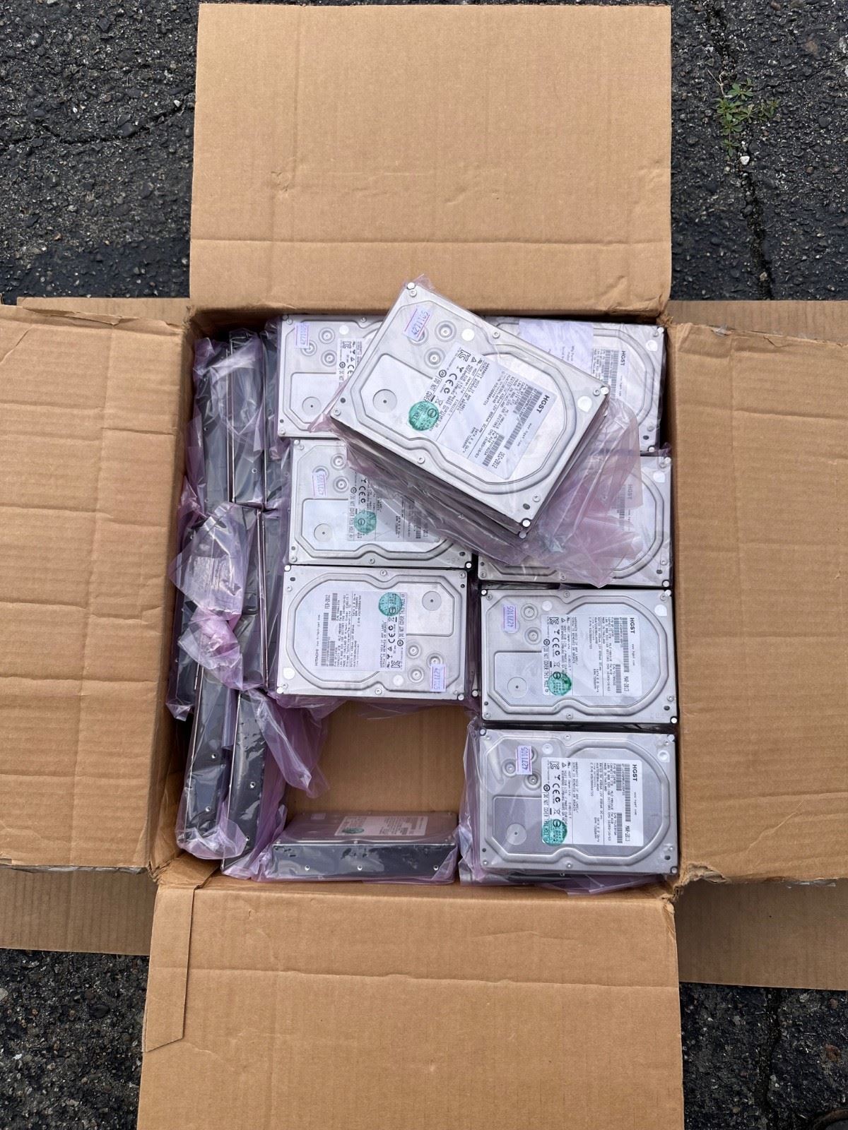 HGST HUA723030ALA640 3TB 7.2K 64MB 3.5 SATA 6Gb/s Hard Drive 50 pcs"