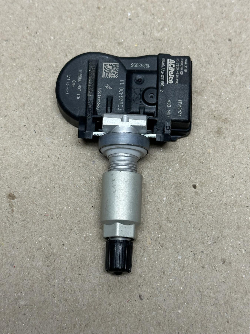 OEM GM Tire Pressure Monitor Sensor 19363996 Genuine Factory TPMS Valve