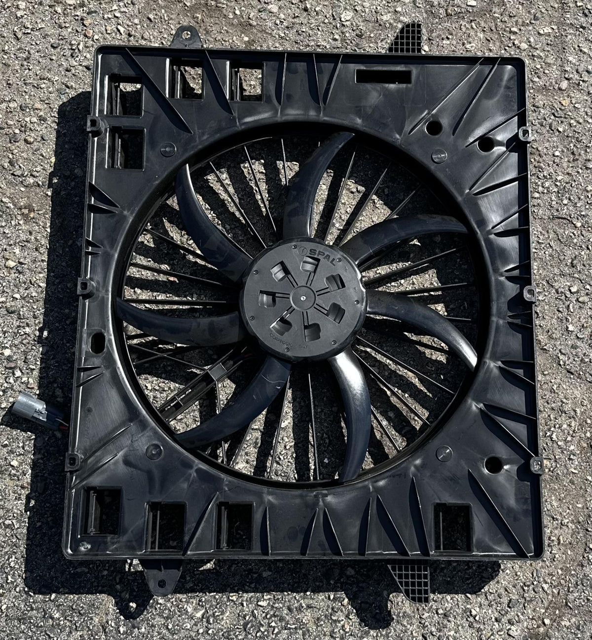 OEM GM Engine Radiator Cooling Fan Assembly 85151156 Traverse Enclave 3.6L V6