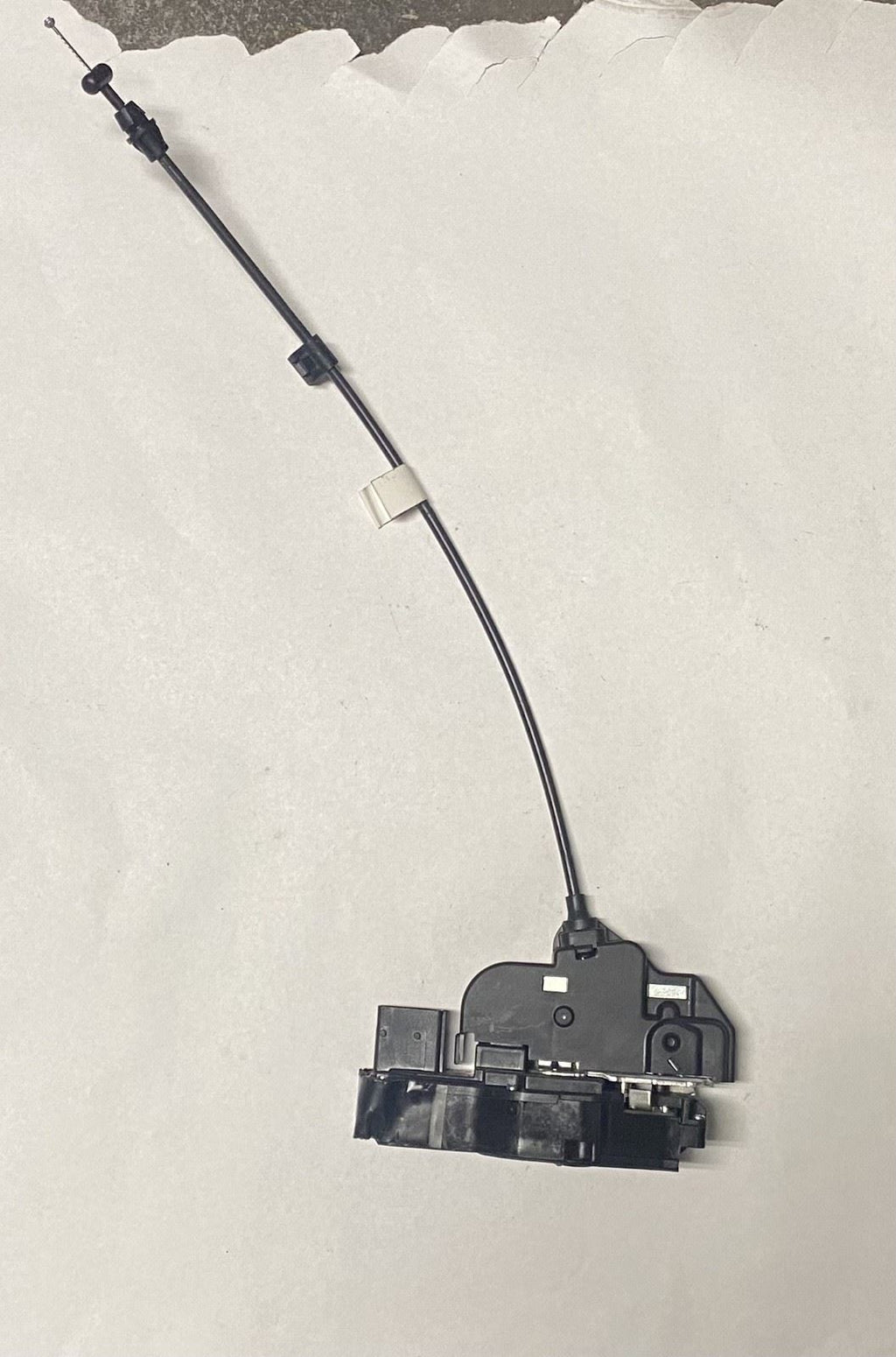Genuine OEM GM Door Latch Front Right Passenger Side 19210215 Cadillac STS 05-11