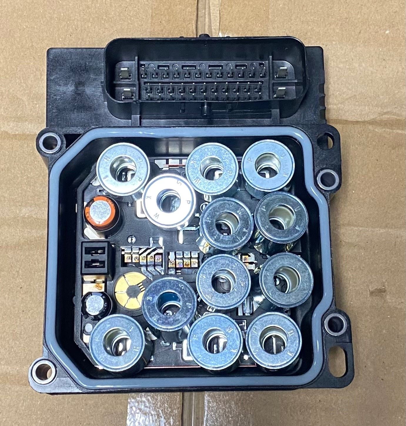 OEM | Electronic Brake Control Module fits 2009-2011 Enclave GM 25840309