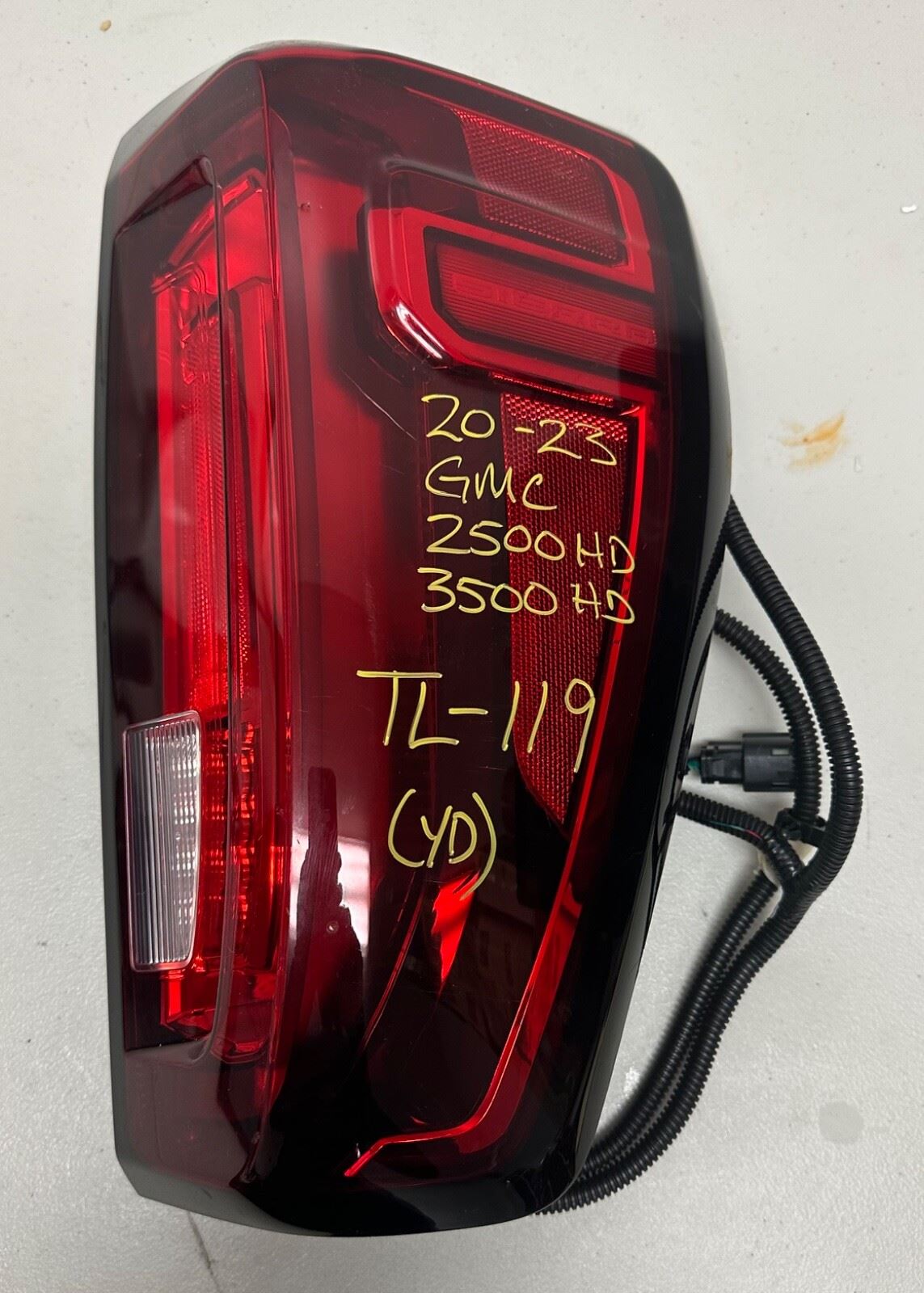 OEM | Tail Light Driver Side 84733529 GMC SIERRA 2500 3500 2020 - 2023