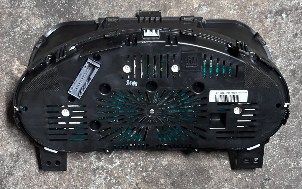 OEM | Speedometer Instrumental Cluster fits 2012 Chevrolet Orlando KPH 688014257